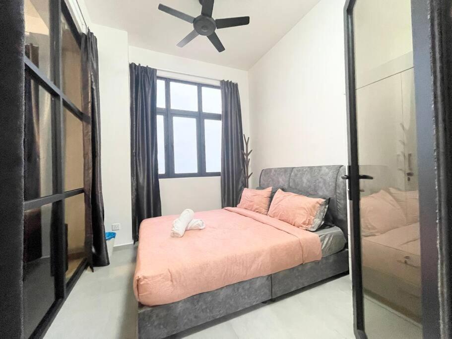 Quartz Near To Jonker Walk With Infinity Pool Cozy 3B2B Apartamento Malacca Exterior foto