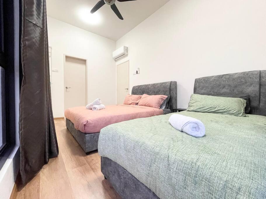 Quartz Near To Jonker Walk With Infinity Pool Cozy 3B2B Apartamento Malacca Exterior foto