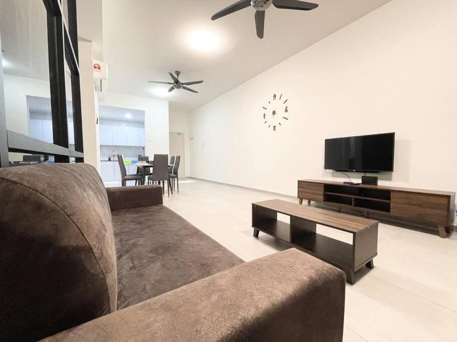 Quartz Near To Jonker Walk With Infinity Pool Cozy 3B2B Apartamento Malacca Exterior foto