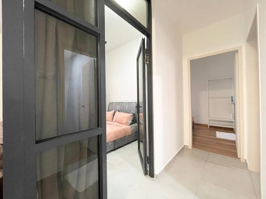 Quartz Near To Jonker Walk With Infinity Pool Cozy 3B2B Apartamento Malacca Exterior foto